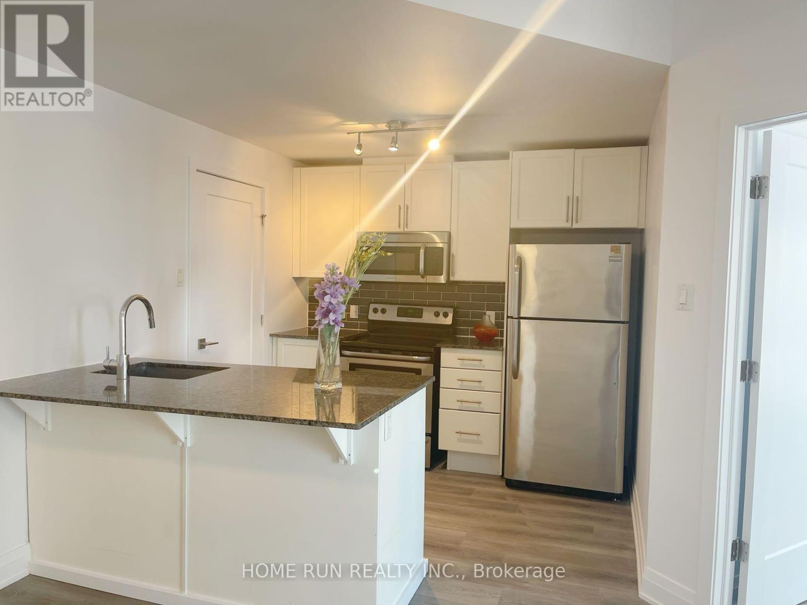 708 - 330 Titan Private, Ottawa, Ontario  K2G 1G3 - Photo 8 - X12150630