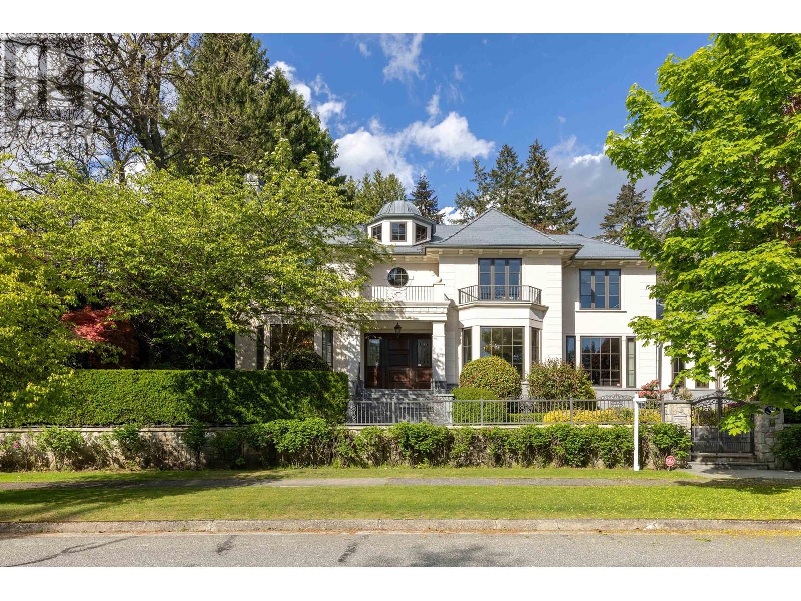 5376 CONNAUGHT DRIVE, Vancouver, British Columbia