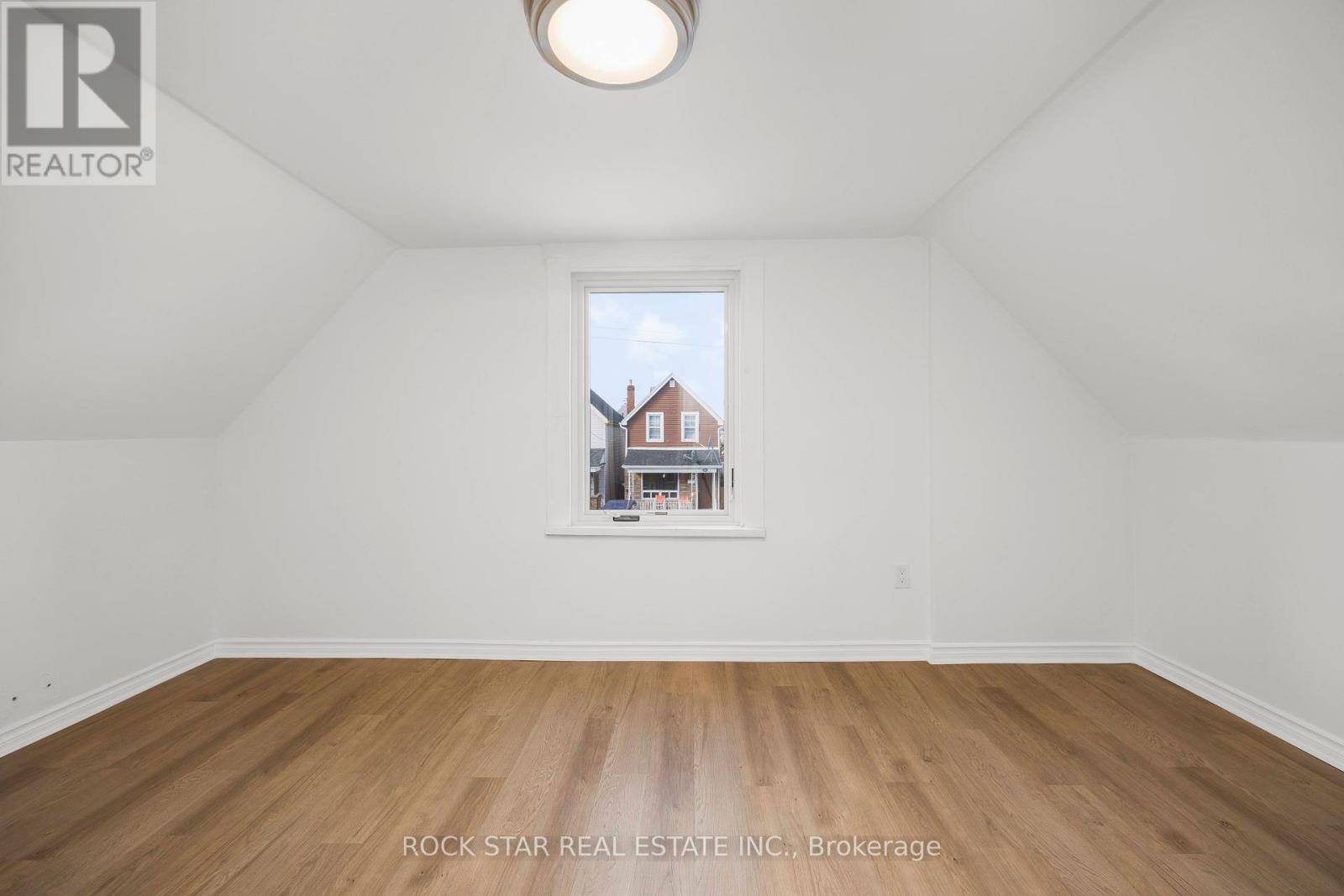 88 Chestnut Avenue, Hamilton, Ontario  L8L 6K9 - Photo 15 - X12160963