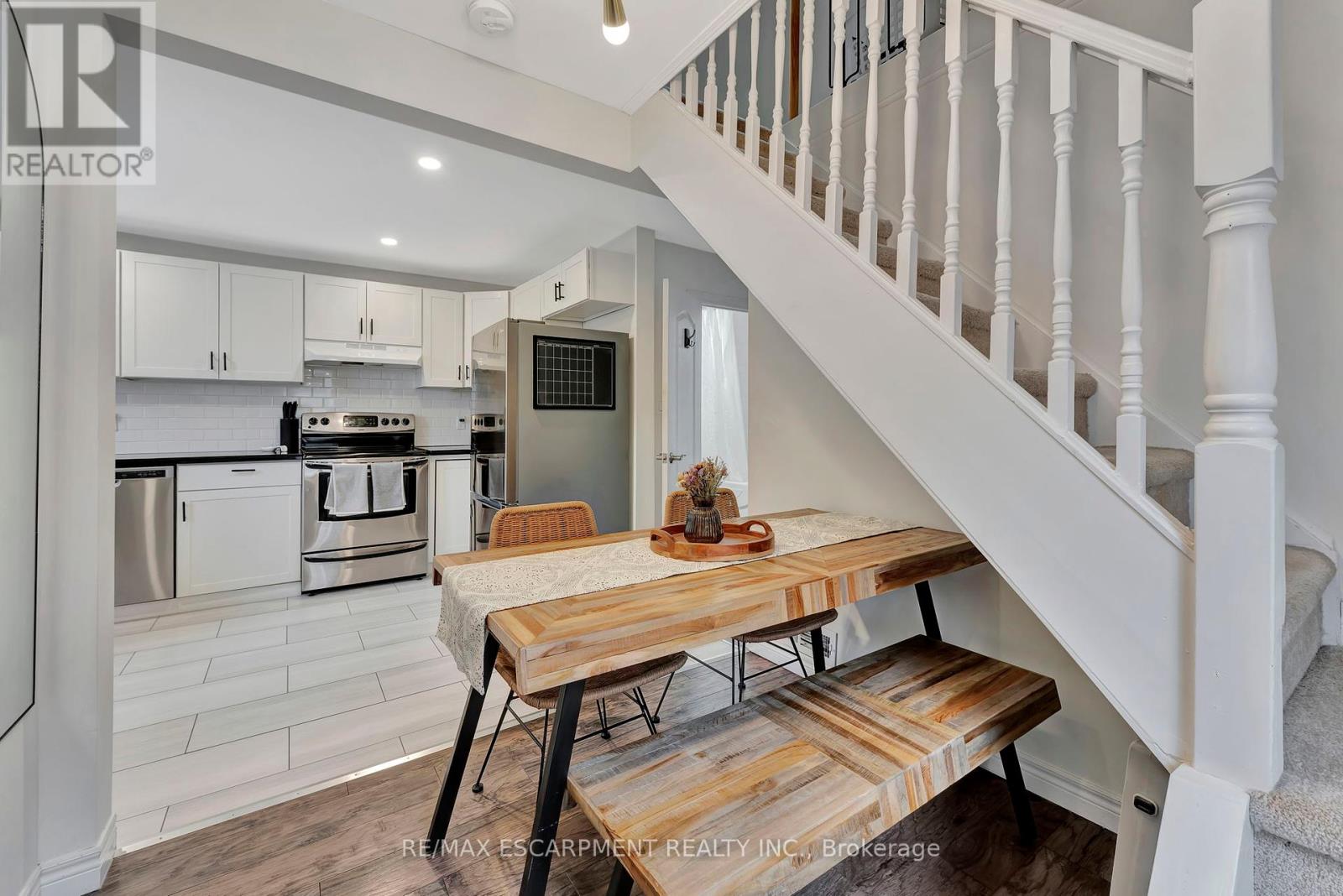 65 Connaught Avenue N, Hamilton, Ontario  L8L 6Y9 - Photo 14 - X12160980