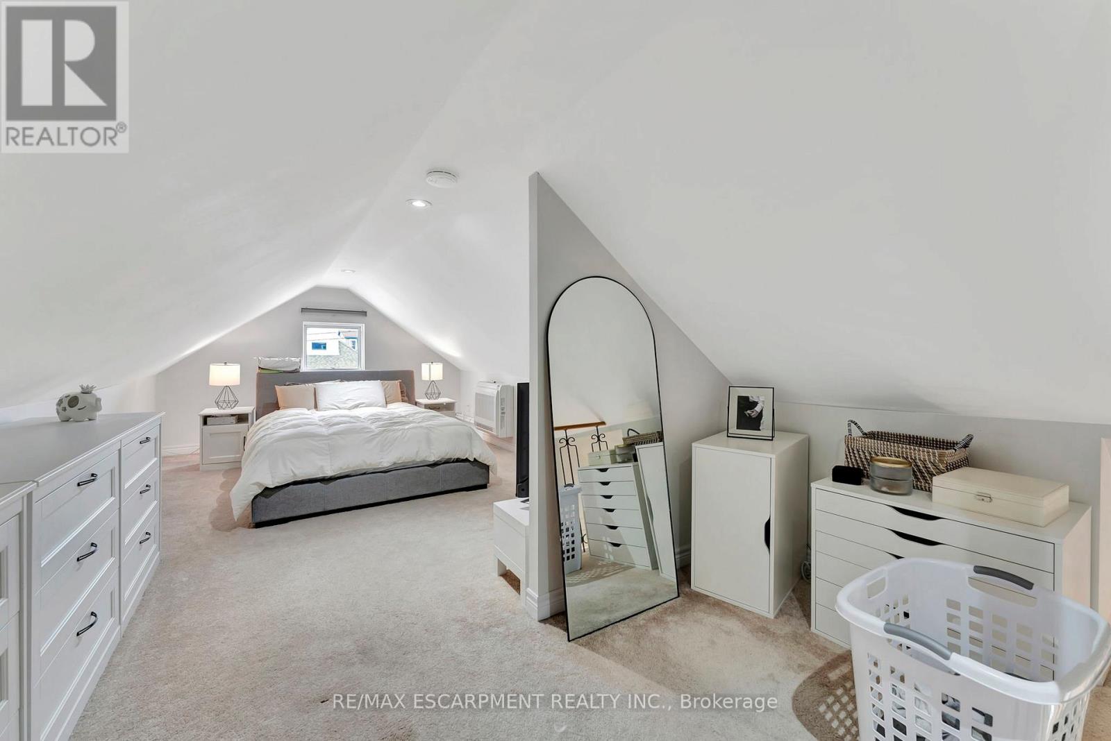 65 Connaught Avenue N, Hamilton, Ontario  L8L 6Y9 - Photo 20 - X12160980