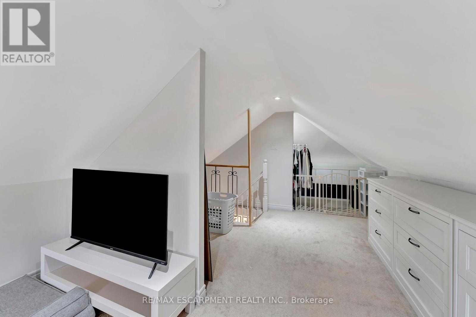 65 Connaught Avenue N, Hamilton, Ontario  L8L 6Y9 - Photo 22 - X12160980