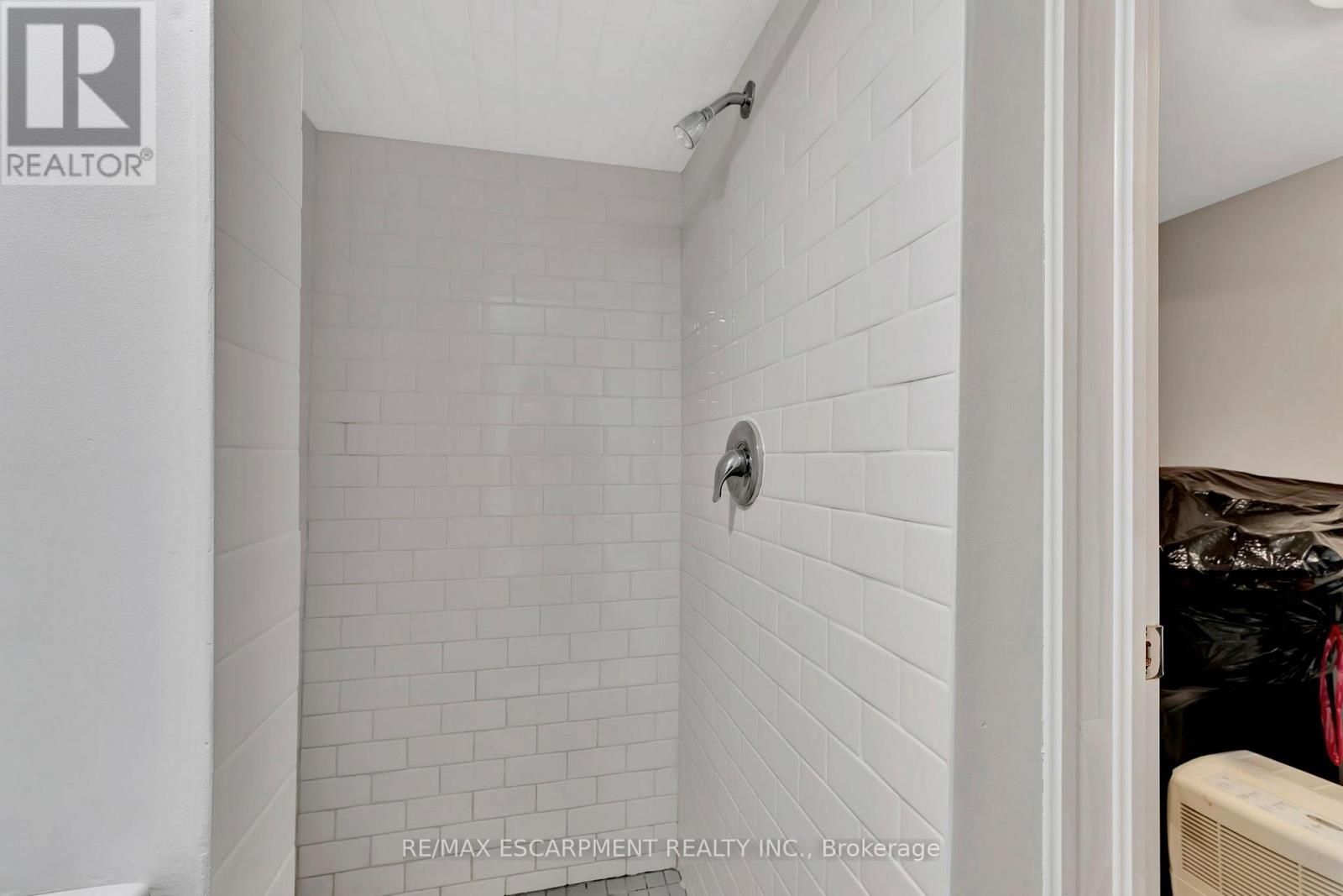 65 Connaught Avenue N, Hamilton, Ontario  L8L 6Y9 - Photo 31 - X12160980