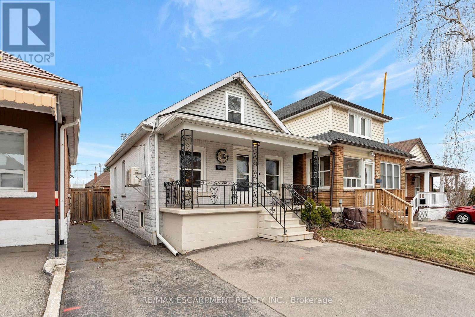 65 Connaught Avenue N, Hamilton, Ontario  L8L 6Y9 - Photo 4 - X12160980