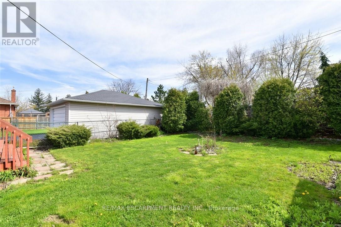 808 Tenth Avenue, Hamilton, Ontario  L8T 2G6 - Photo 38 - X12160987