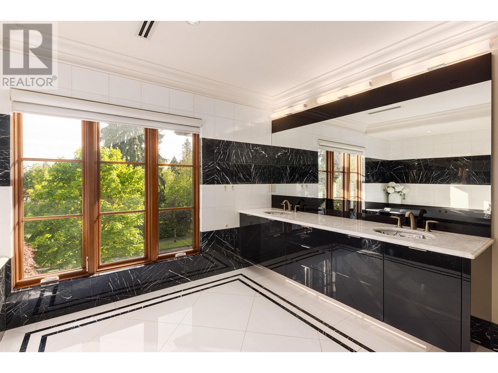 5376 Connaught Drive, Vancouver, British Columbia  V6M 3G6 - Photo 19 - R2991811