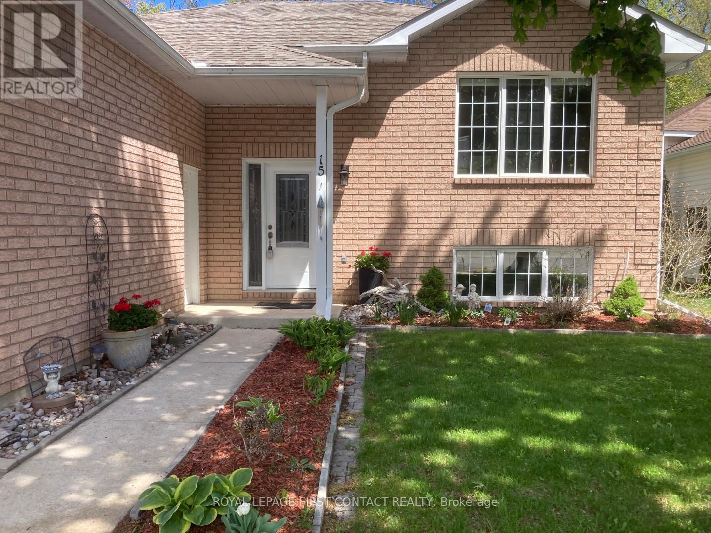 Property at 15 LISBON COURT image 3