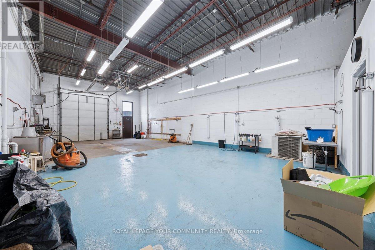 16 - 101 Toro Road N, Toronto, Ontario  M6J 2Z1 - Photo 16 - W12114998