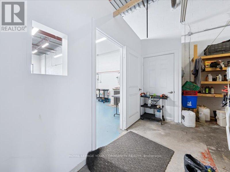 16 - 101 Toro Road N, Toronto, Ontario  M6J 2Z1 - Photo 25 - W12114998
