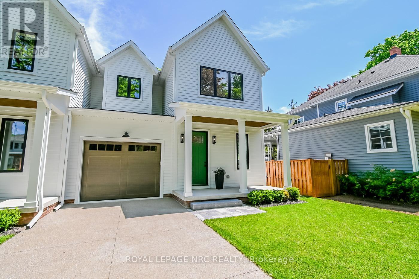 Property at 1553 PELHAM STREET N image 4