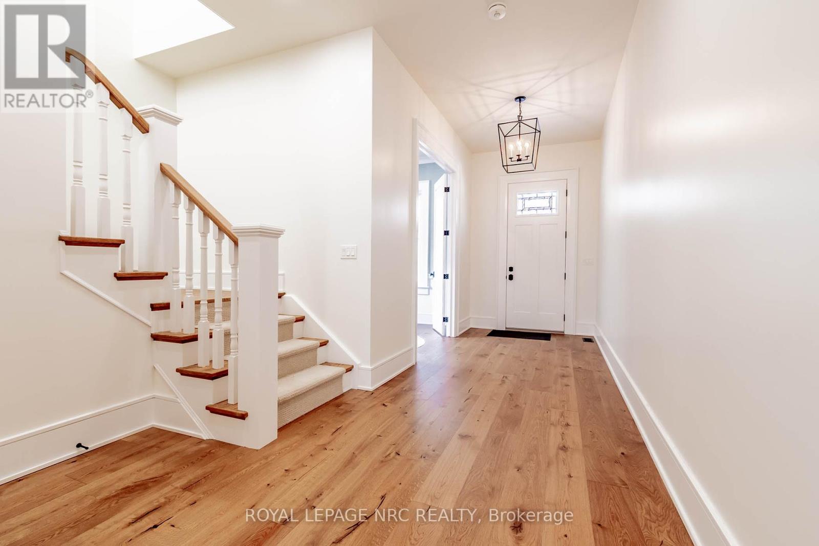 Property at 1553 PELHAM STREET N image 5