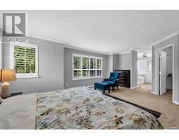 19 LINDEN COURT, Port Moody property photo listing R3004408 for sale