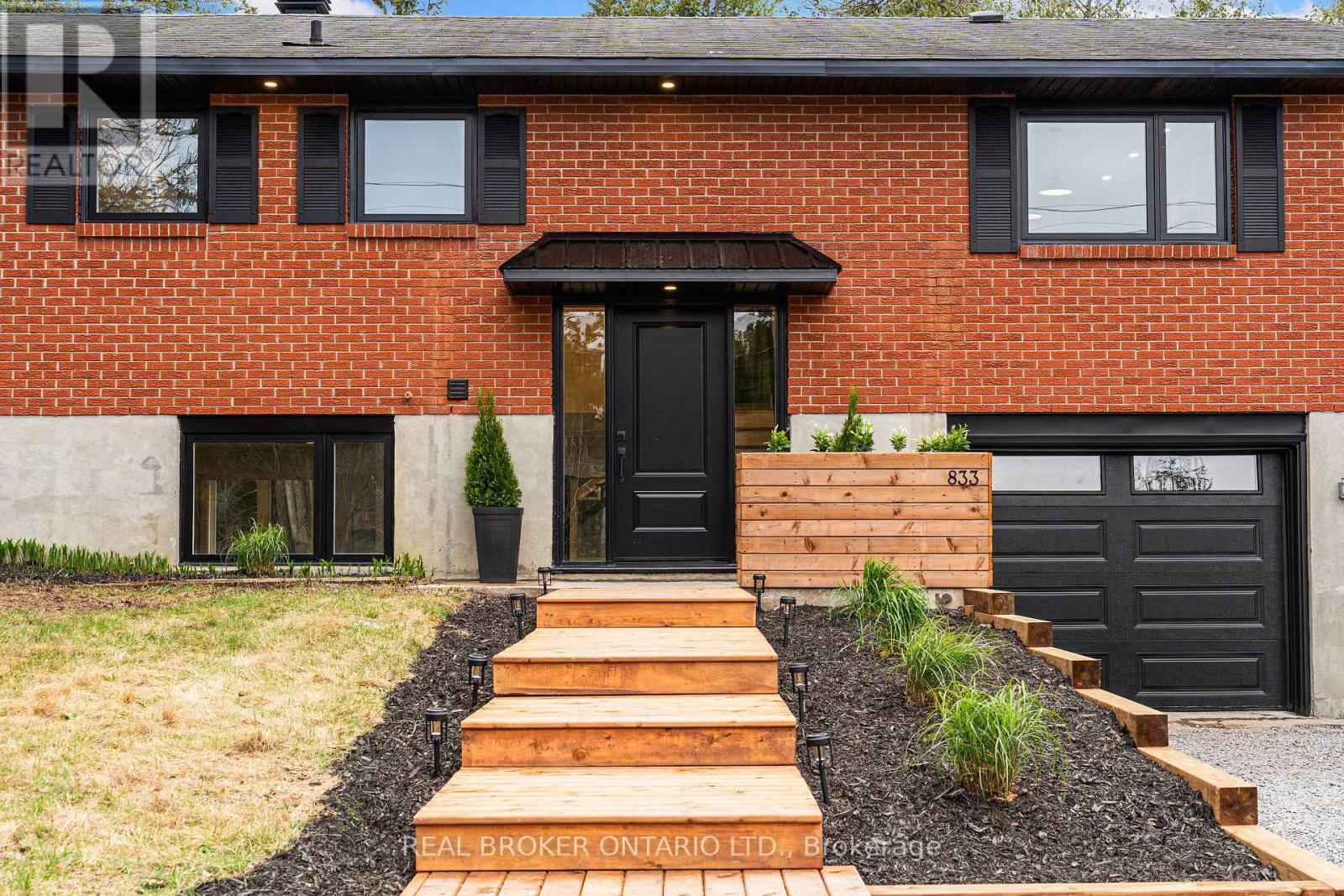 833 Beavertail Road, Ottawa, Ontario  K0A 1L0 - Photo 8 - X12161016