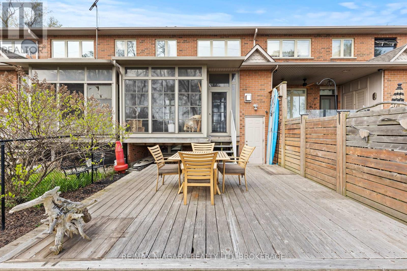 1069 Beach Boulevard, Hamilton (Hamilton Beach), Ontario  L8H 6Z9 - Photo 29 - X12161003