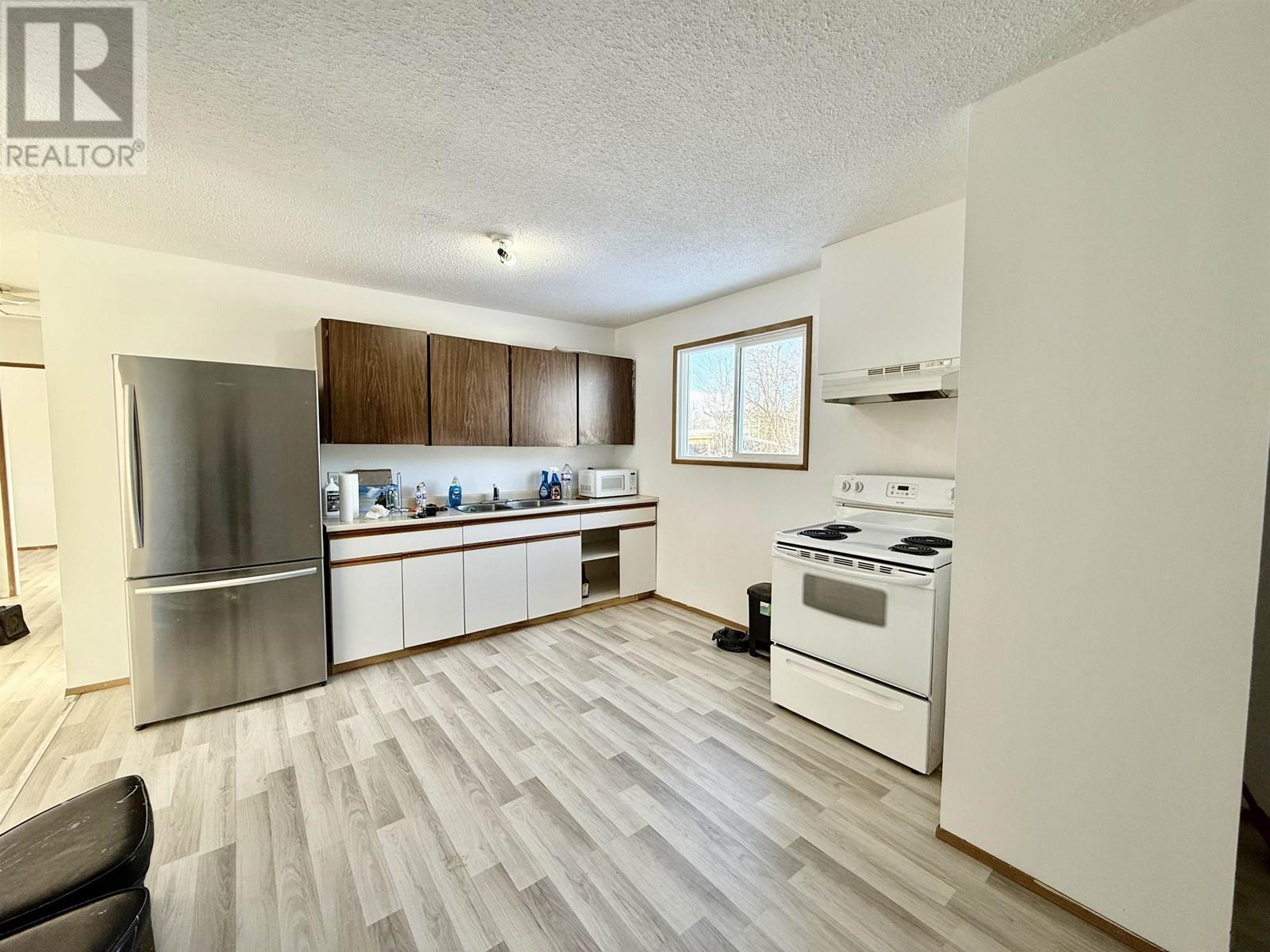 2131 24th Avenue, Hazelton, British Columbia  V0J 2J1 - Photo 3 - R2964801