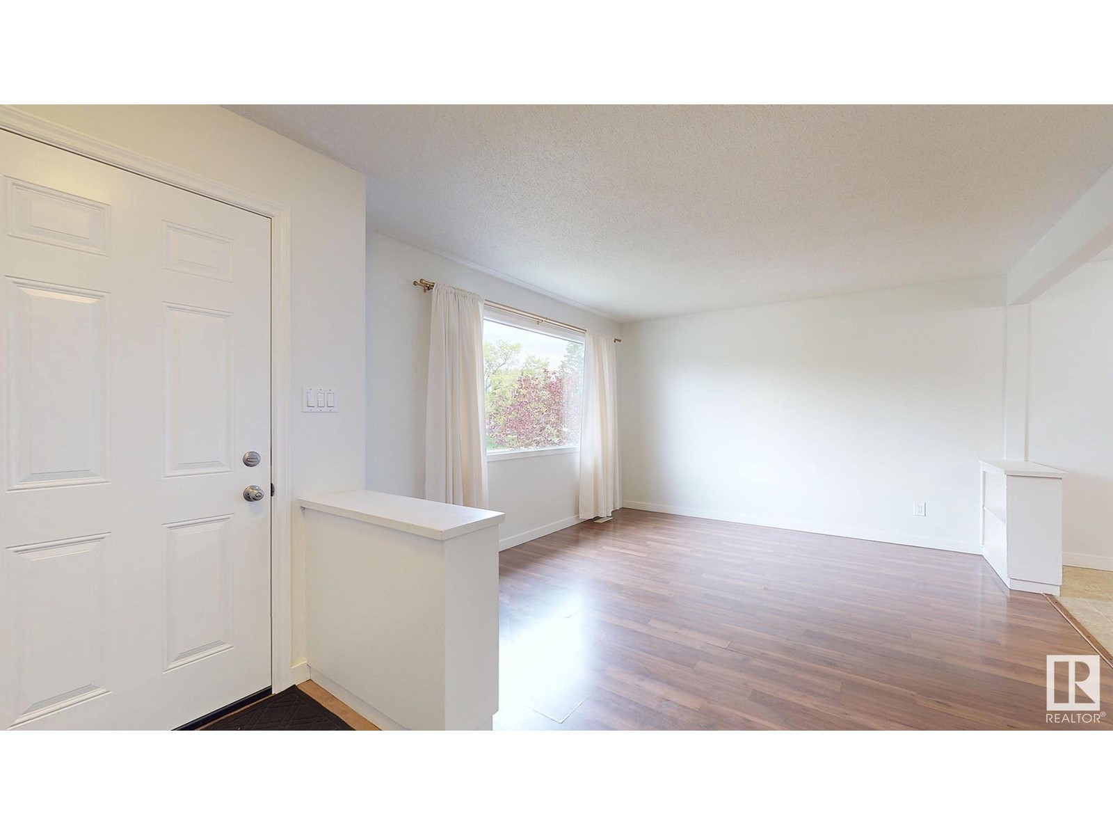 10618 153 St Nw, Edmonton, Alberta  T5P 2C5 - Photo 6 - E4437493