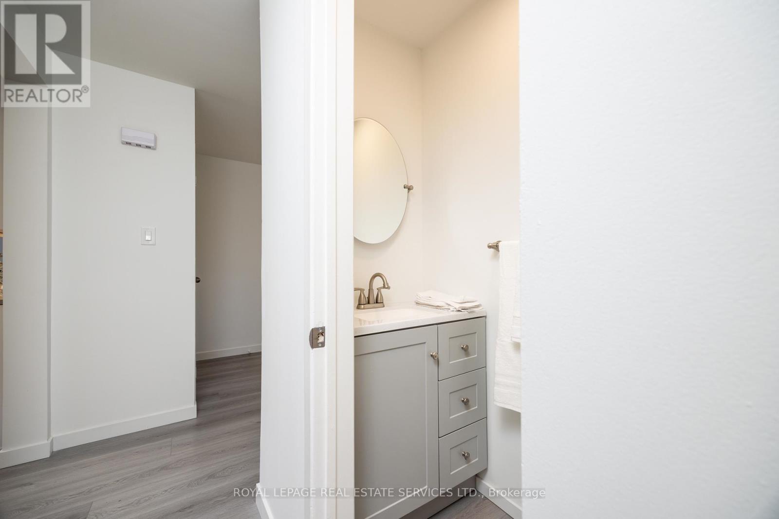 198 Romfield Circuit, Markham, Ontario  L3T 3J1 - Photo 26 - N12159134
