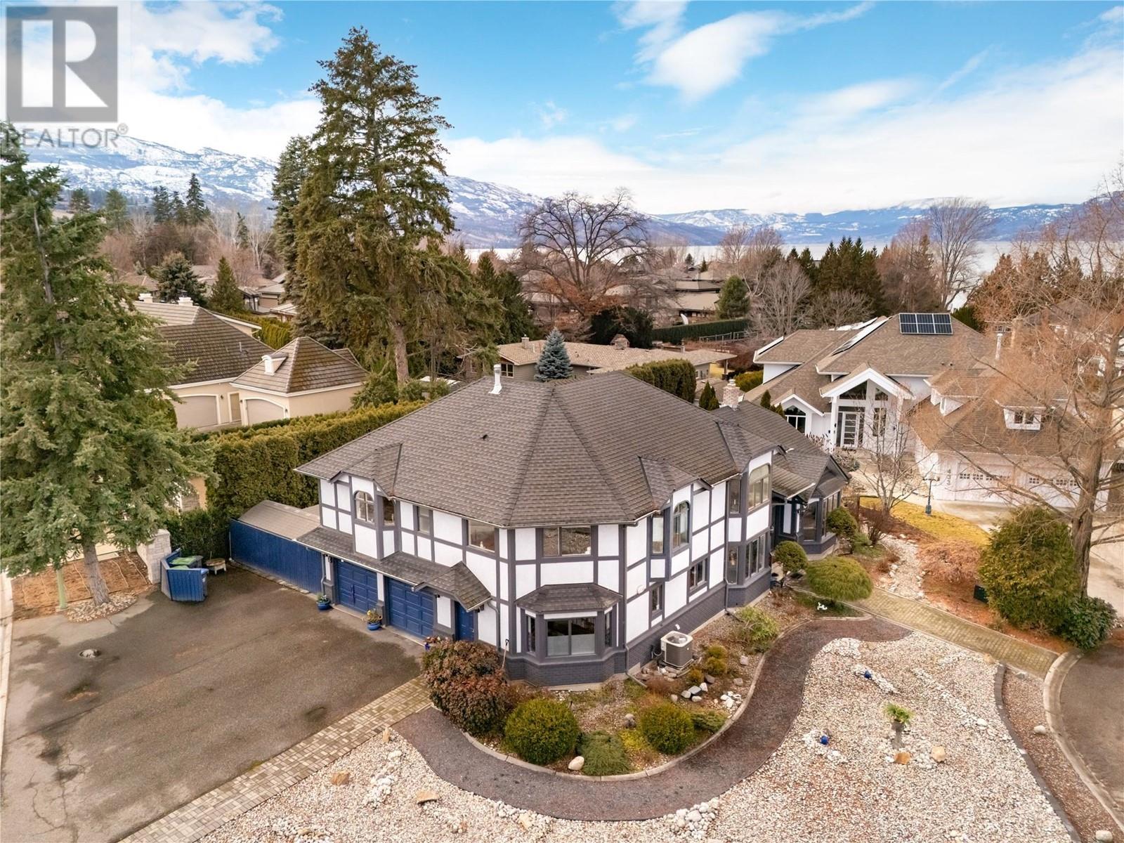 437 Duke Court, Kelowna, British Columbia  V1W 3A2 - Photo 4 - 10336785