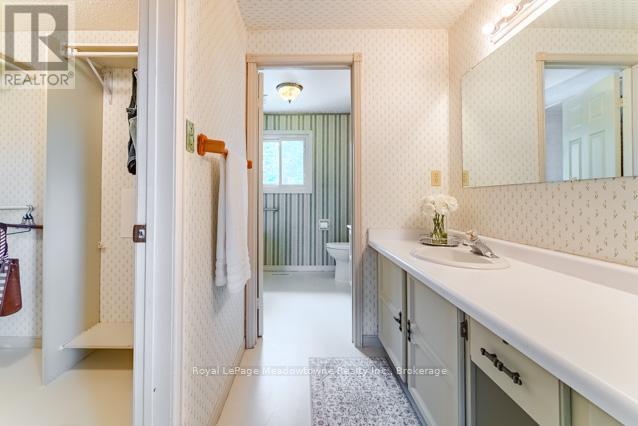 690 Robertson Crescent, Milton, Ontario  L9T 4V5 - Photo 23 - W12161037