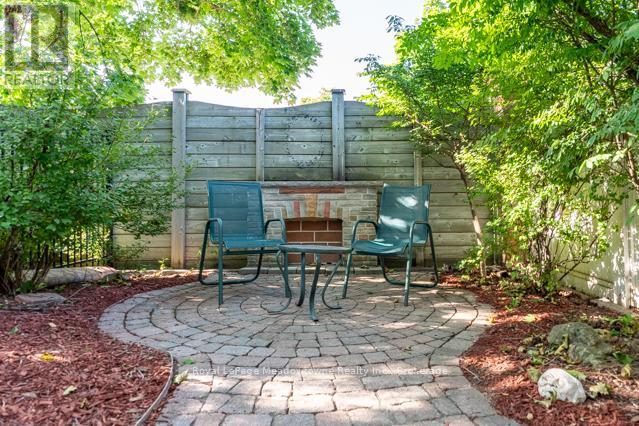 690 Robertson Crescent, Milton, Ontario  L9T 4V5 - Photo 35 - W12161037