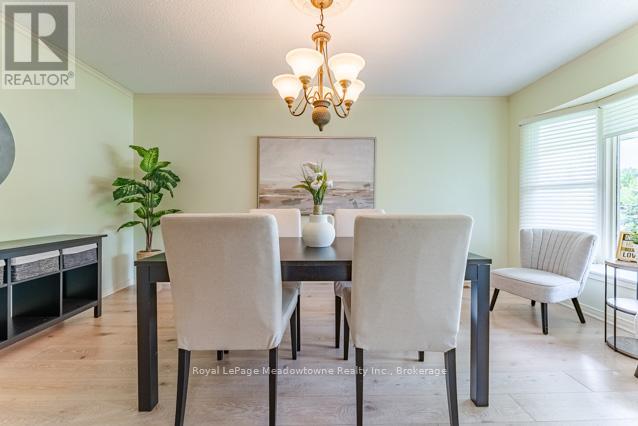 690 Robertson Crescent, Milton, Ontario  L9T 4V5 - Photo 8 - W12161037