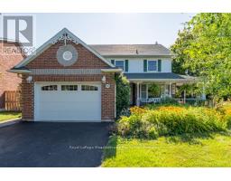 690 ROBERTSON CRESCENT, Milton, Ontario