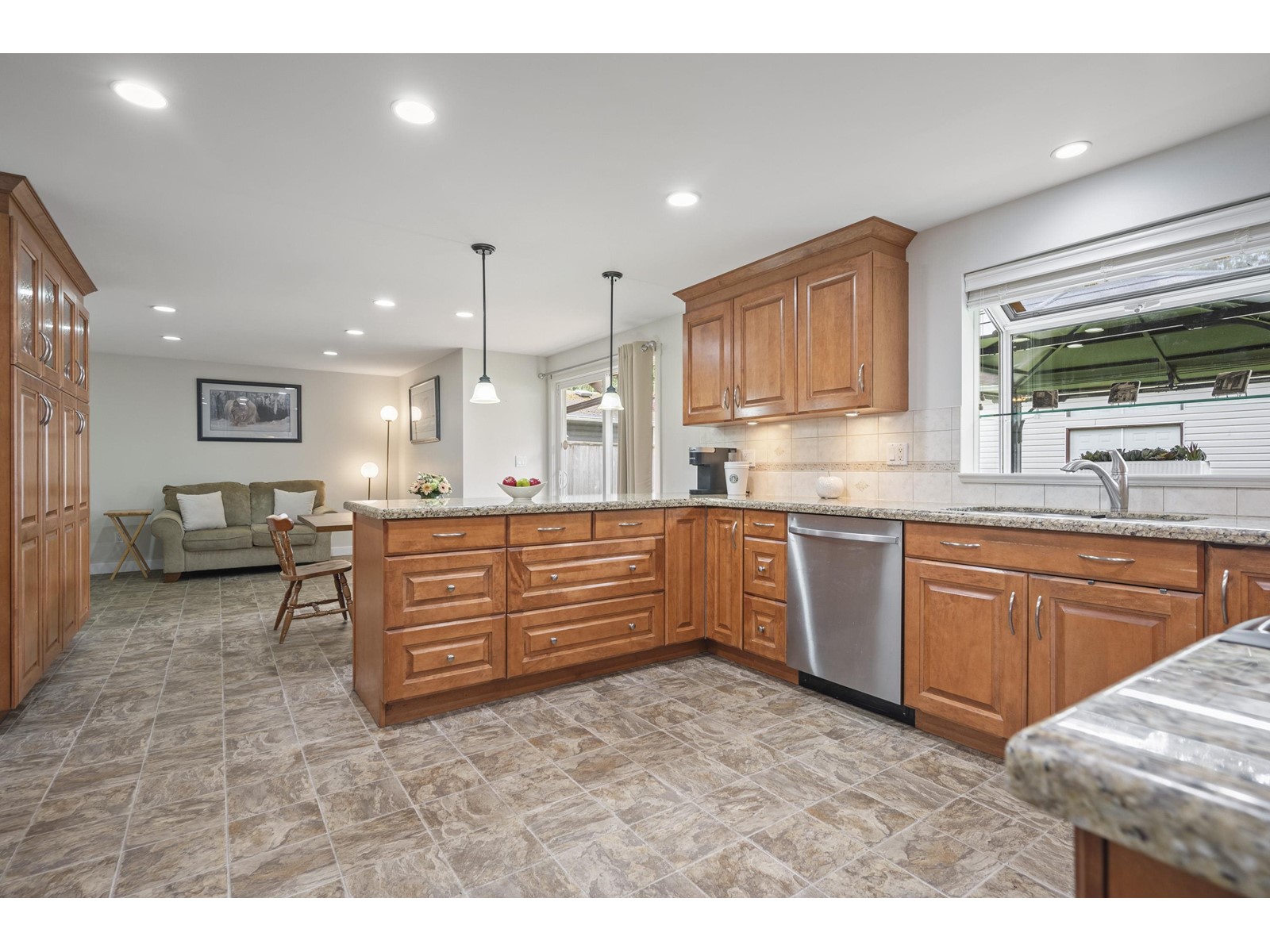 4195 207a Street, Langley, British Columbia  V3A 2G5 - Photo 13 - R2996178