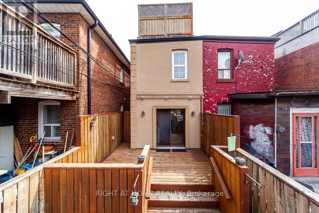 46 Coolmine Road, Toronto, Ontario  M6J 3E9 - Photo 22 - C12161023