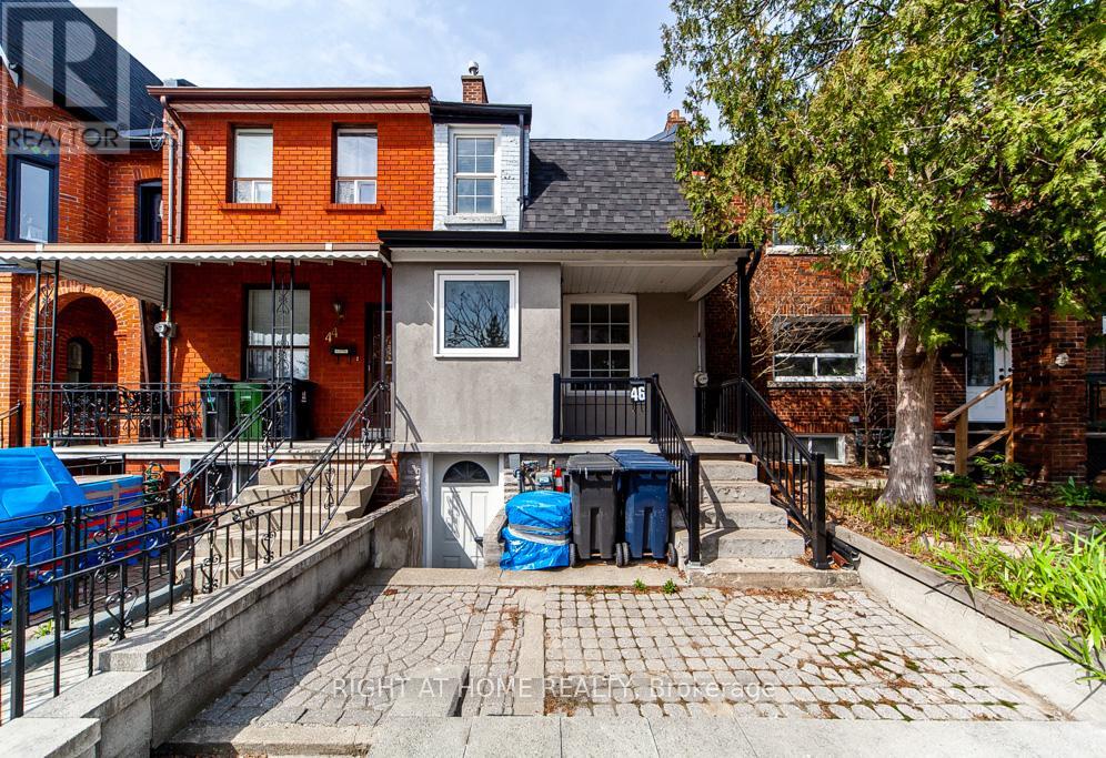 46 Coolmine Road, Toronto, Ontario  M6J 3E9 - Photo 3 - C12161023