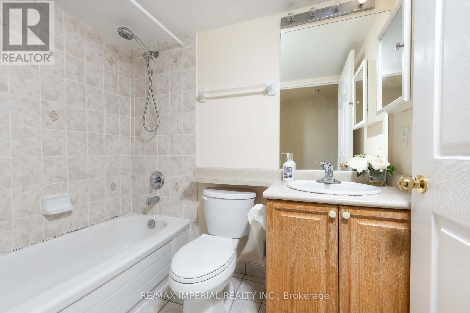 2506 - 18 Parkview Avenue, Toronto, Ontario  M2N 7H7 - Photo 16 - C12161025
