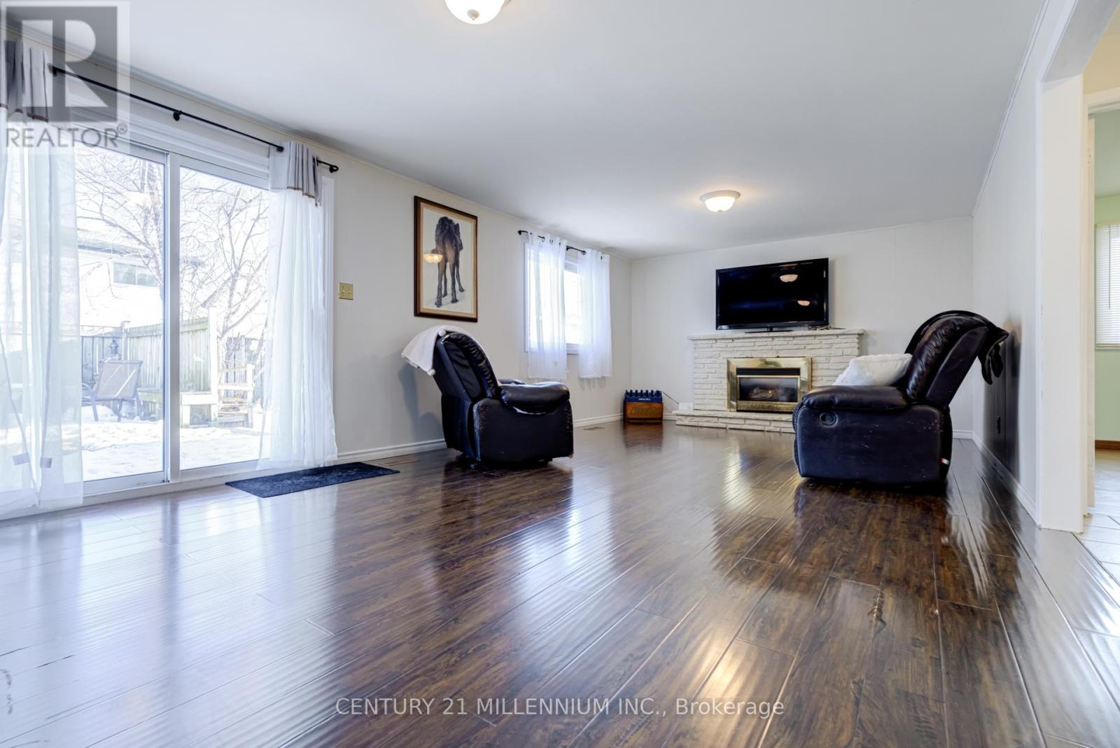 12 Parkend Avenue, Brampton, Ontario  L6Y 1B2 - Photo 22 - W12122265