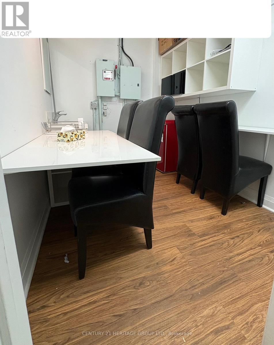 22b - 7378 Yonge Street, Vaughan (Crestwood-Springfarm-Yorkhill), Ontario  L4J 1V4 - Photo 6 - N12161026