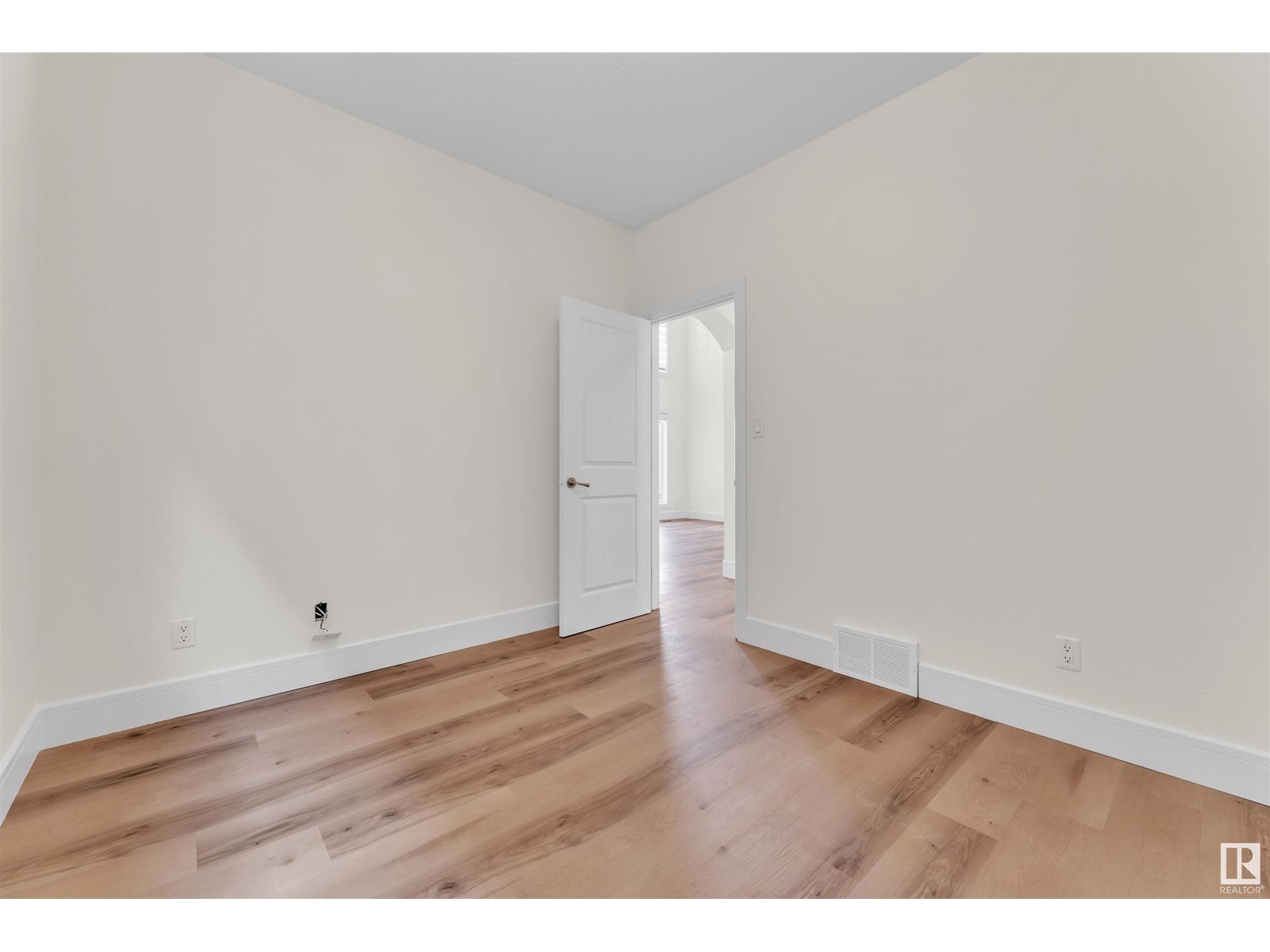 16713 61 St Nw, Edmonton, Alberta  T5Y 0W6 - Photo 6 - E4437497