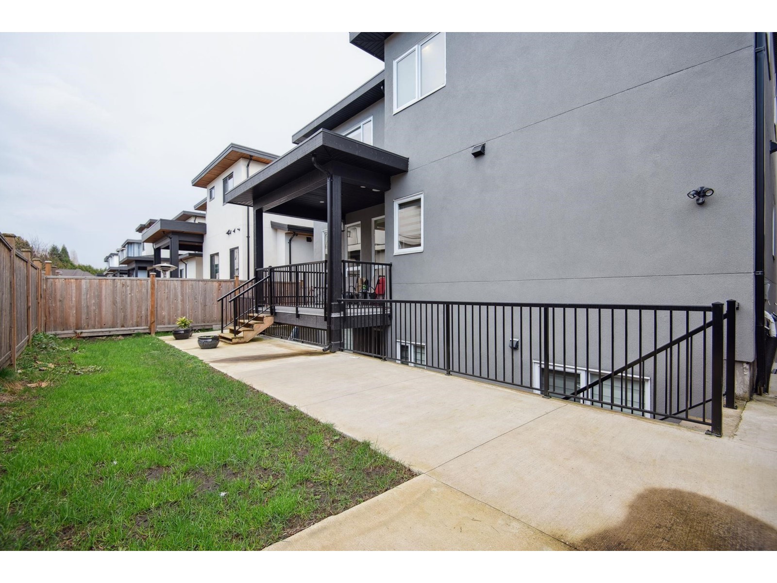 16751 18b Avenue, Surrey, British Columbia  V3Z 9X5 - Photo 40 - R2983489