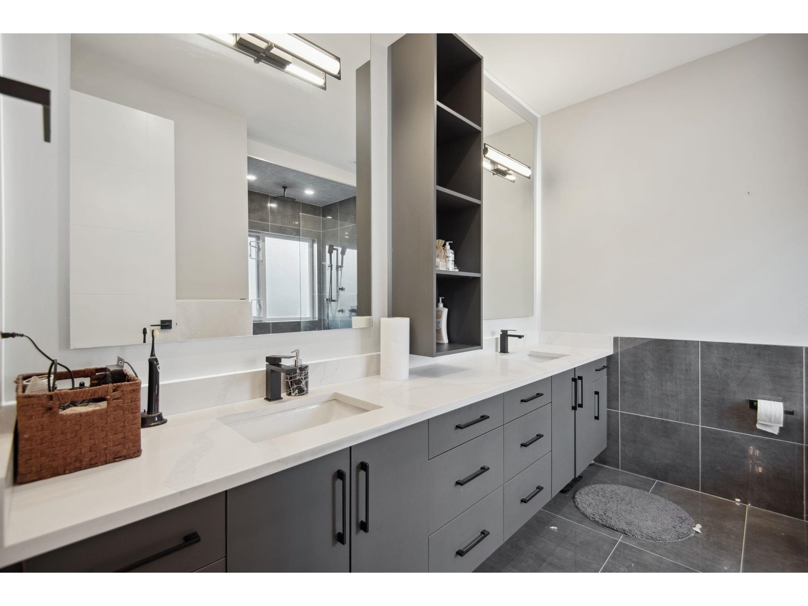 16751 18b Avenue, Surrey, British Columbia  V3Z 9X5 - Photo 31 - R2983489