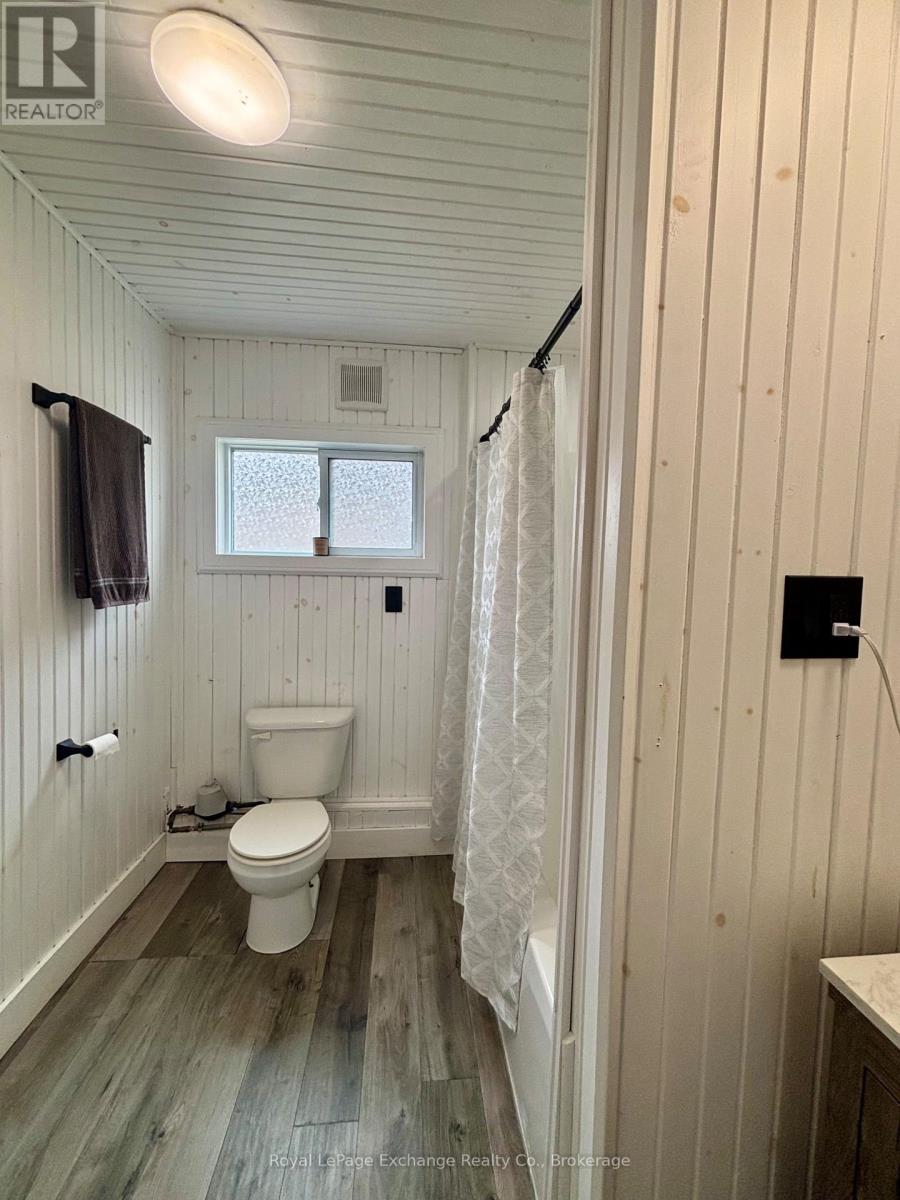 59 King Street, Kincardine, Ontario  N0G 2T0 - Photo 8 - X12138641