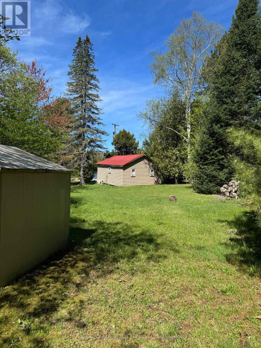 1438 Echo Lake Road, Lake Of Bays, Ontario  P0S 1C0 - Photo 2 - X12161036