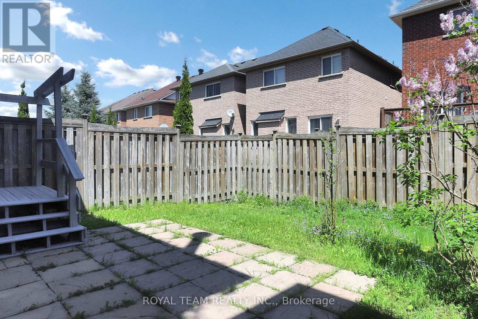 15 Bond Lake Park Street, Richmond Hill, Ontario  L4E 5C3 - Photo 39 - N12157905