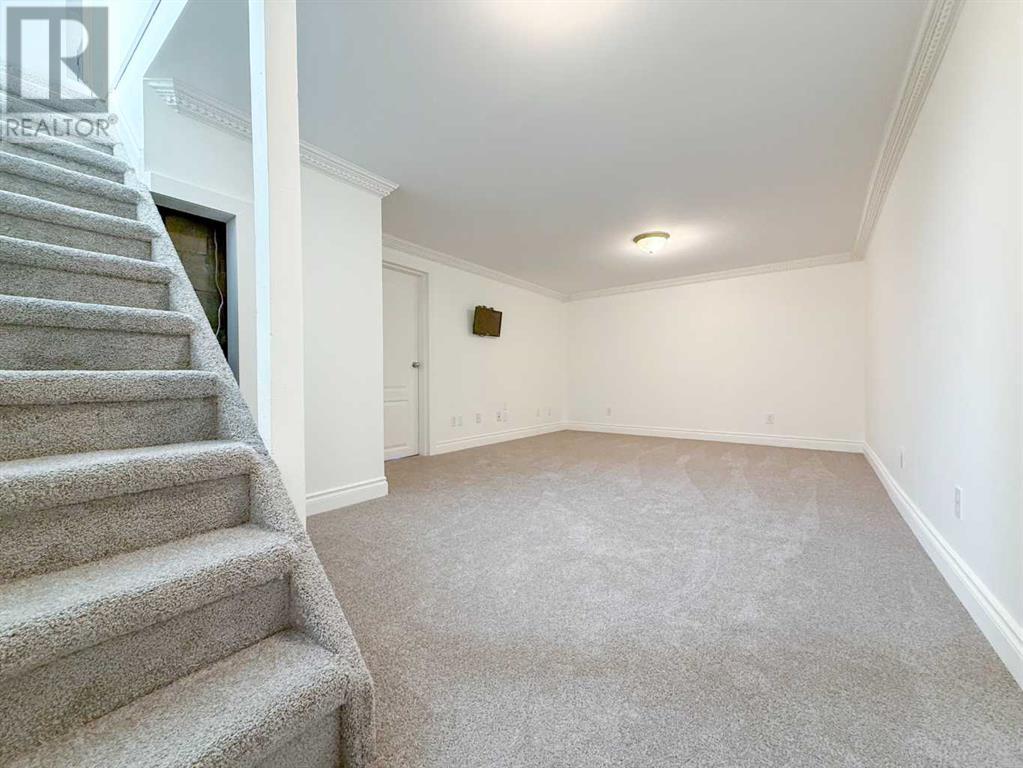 584 Regal Park Ne, Calgary, Alberta  T2E 0S6 - Photo 13 - A2222576