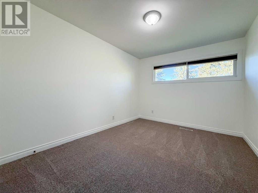 584 Regal Park Ne, Calgary, Alberta  T2E 0S6 - Photo 12 - A2222576