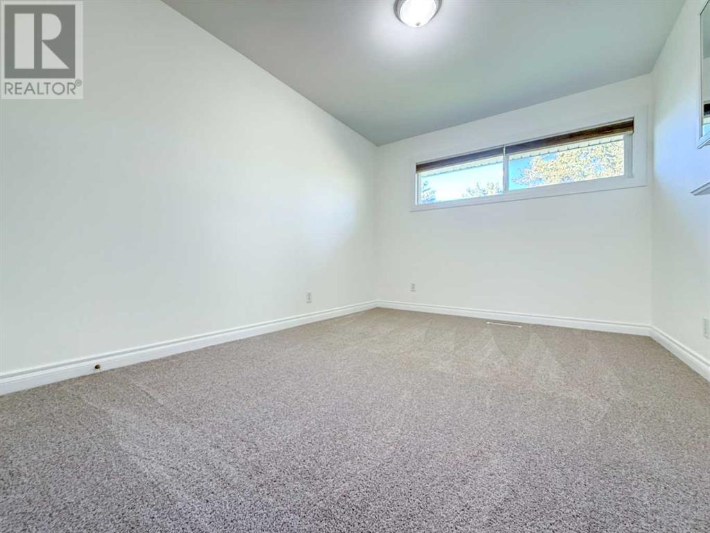 584 Regal Park Ne, Calgary, Alberta  T2E 0S6 - Photo 10 - A2222576