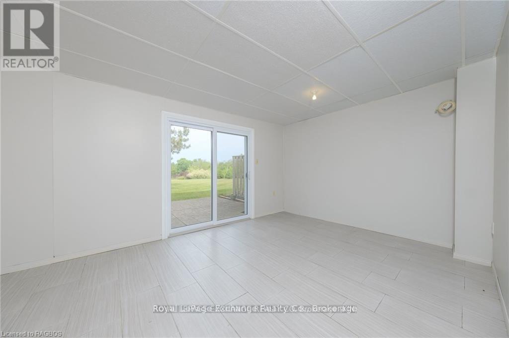 13 Philip Place, Kincardine, Ontario  N2Z 2E7 - Photo 15 - X12126166