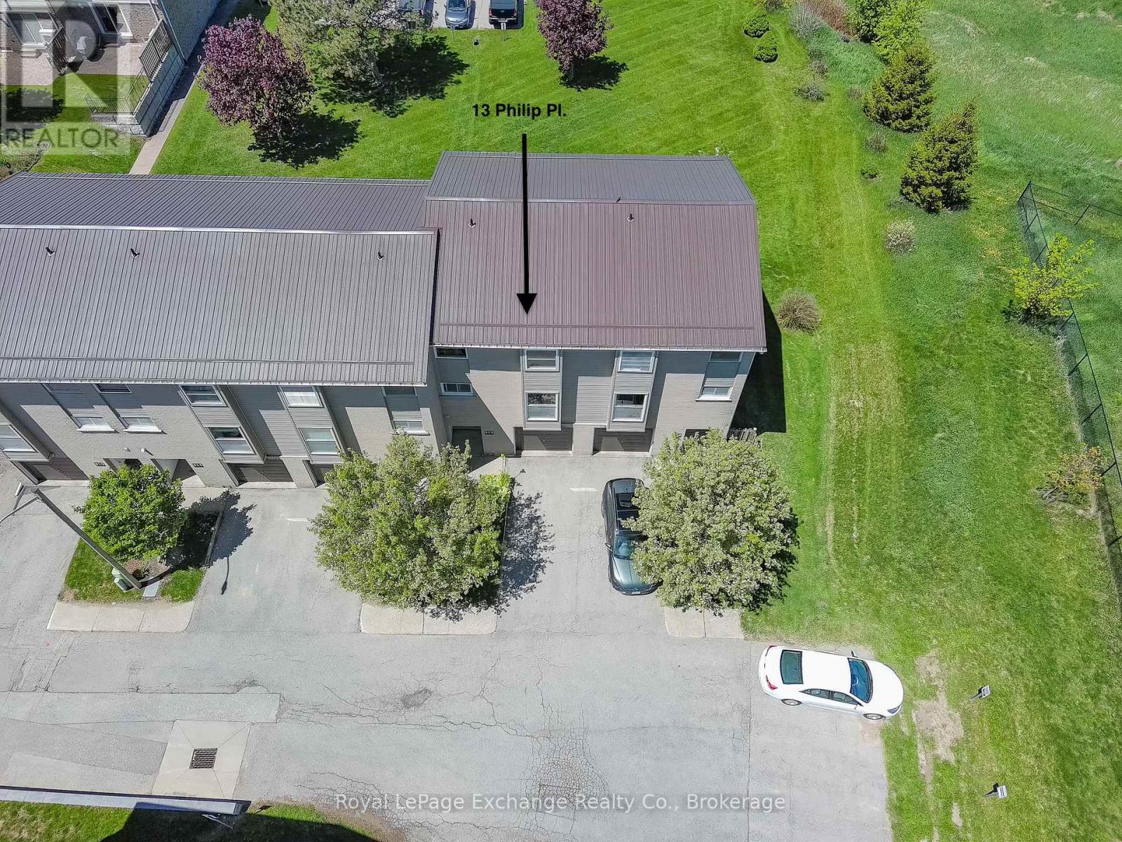 13 Philip Place, Kincardine, Ontario  N2Z 2E7 - Photo 4 - X12126166
