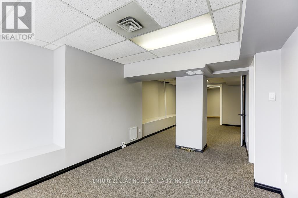 10 - 800 Arrow Road, Toronto, Ontario  M9M 2Z8 - Photo 6 - W12161045