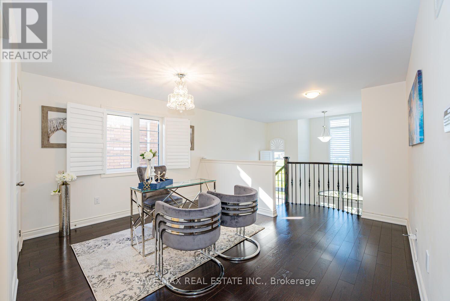 8 Padbury Trail, Brampton, Ontario  L7A 4M3 - Photo 16 - W12161052