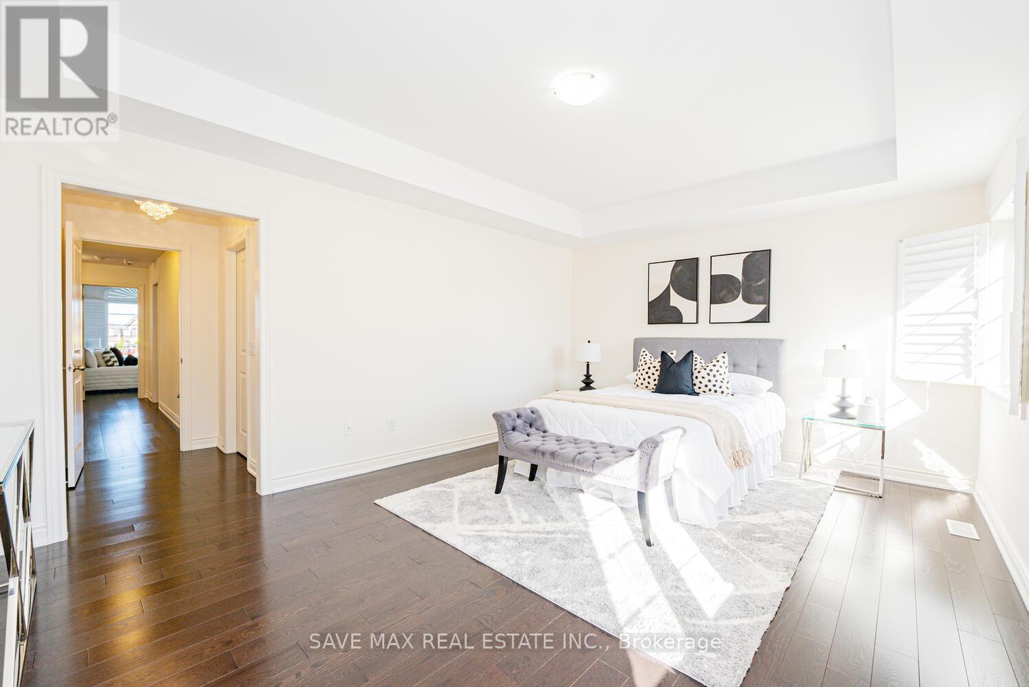 8 Padbury Trail, Brampton, Ontario  L7A 4M3 - Photo 18 - W12161052