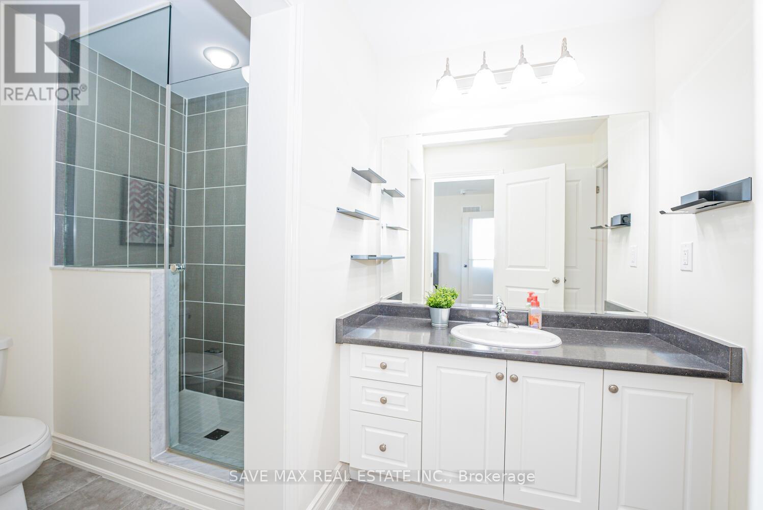 8 Padbury Trail, Brampton, Ontario  L7A 4M3 - Photo 23 - W12161052