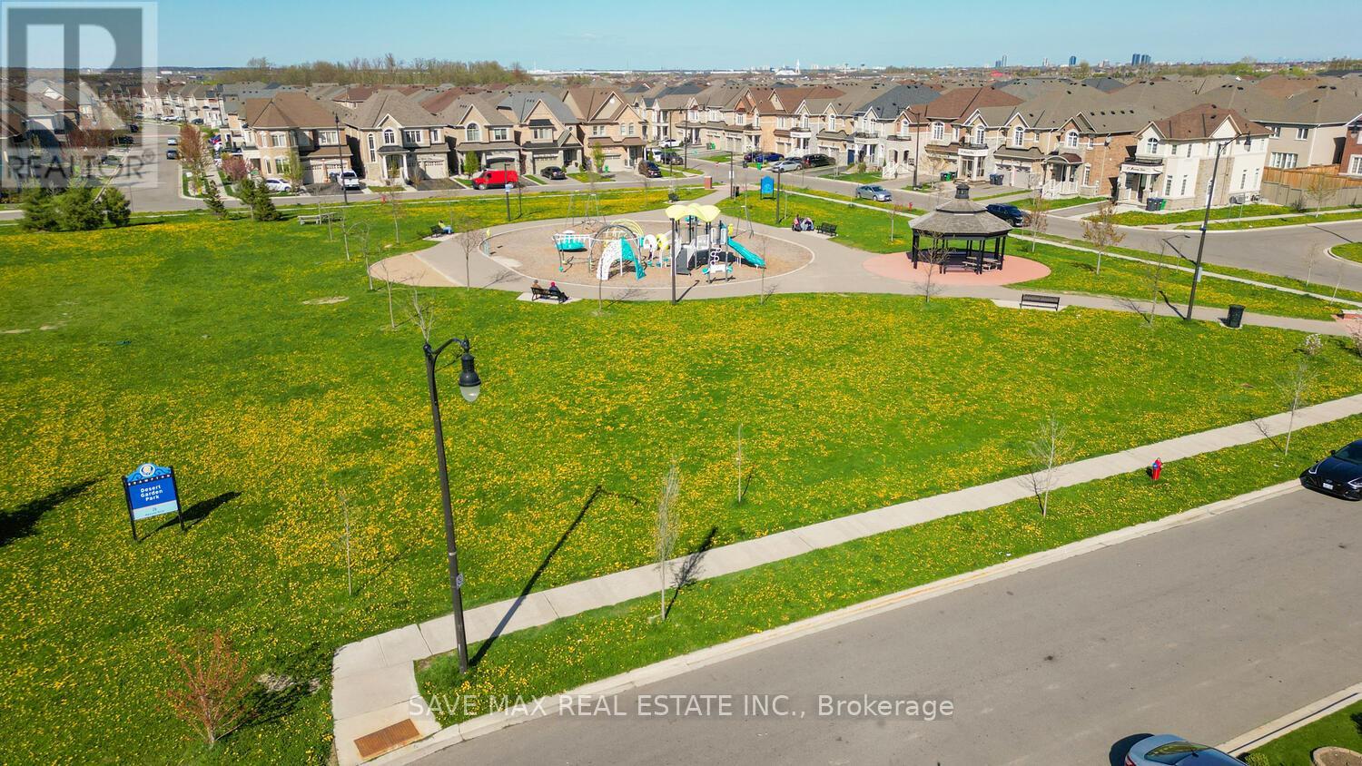 8 Padbury Trail, Brampton, Ontario  L7A 4M3 - Photo 48 - W12161052