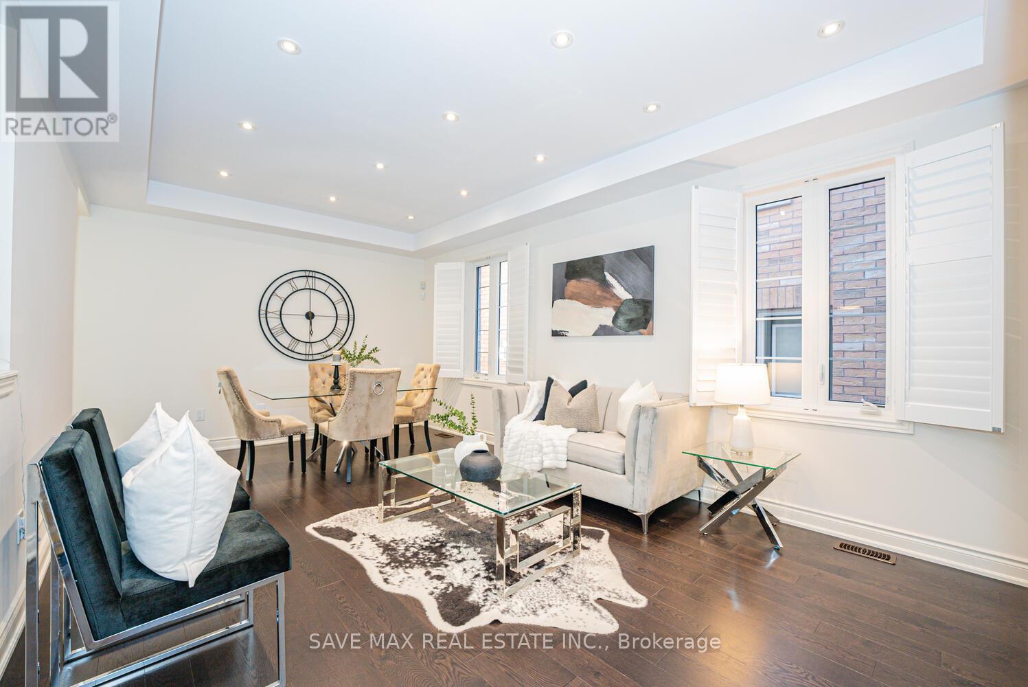 8 Padbury Trail, Brampton, Ontario  L7A 4M3 - Photo 7 - W12161052