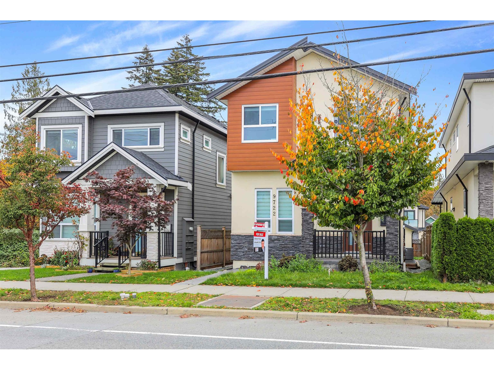 Property at 9722 160 STREET image 3